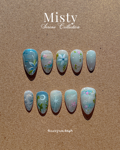 MISTY - floral, soft nature, dreamy aesthetic press-ons