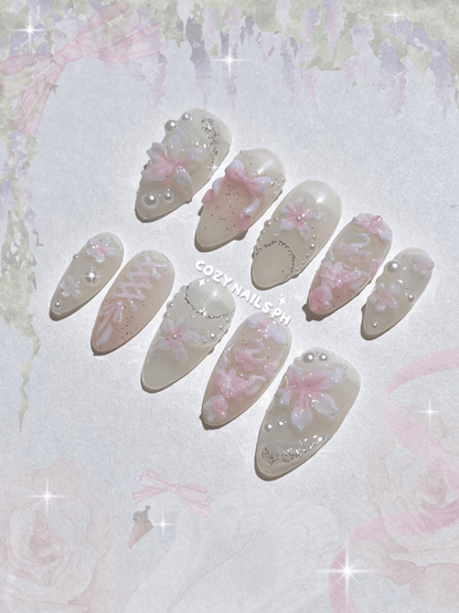 WONDER - color changing set, floral and romantic themed press-ons